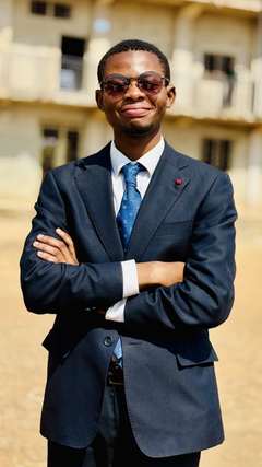 Portrait de Élisée Mpoyi